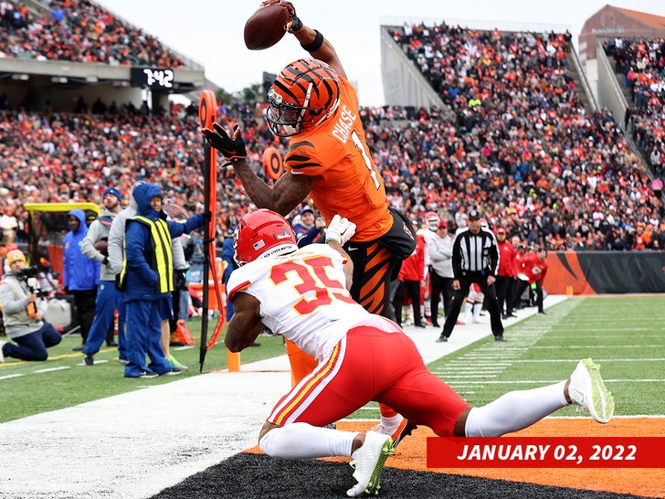 Ja'Marr Chase's first purchase with his NFL contract: A car for mom