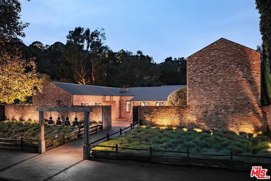 Diane Keaton Dream Home 24