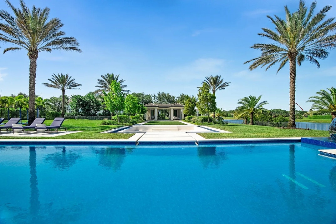 Russell Weiner House 16