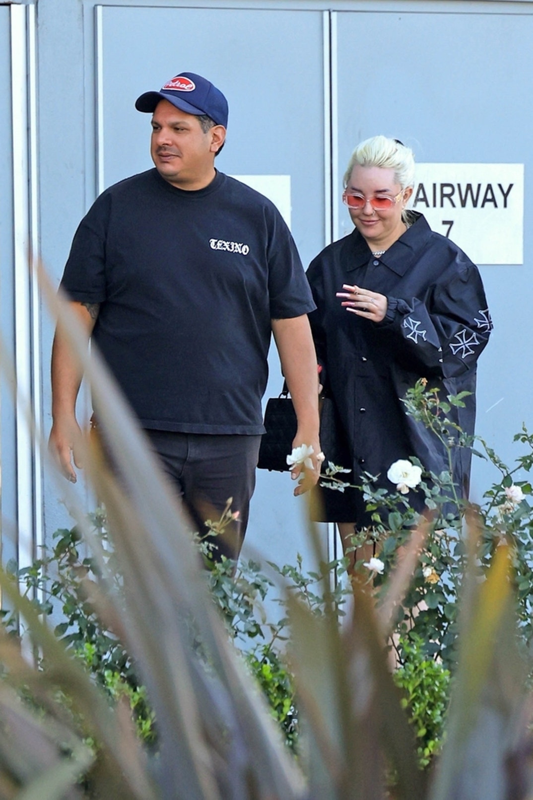 Amanda Bynes Boyfriend Zachary PDA In LA 8