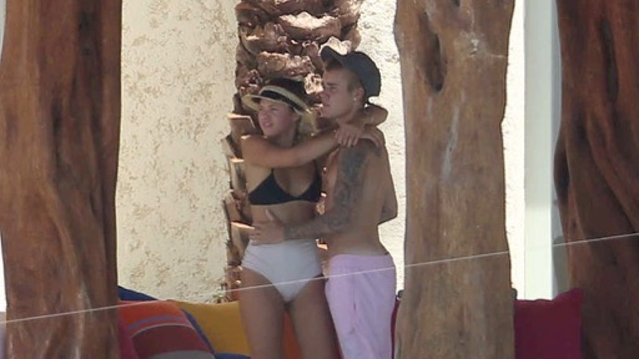 Justin Bieber and Sofia Richie in Cabo.
