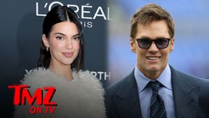 012926_tv_jenner_brady_kal