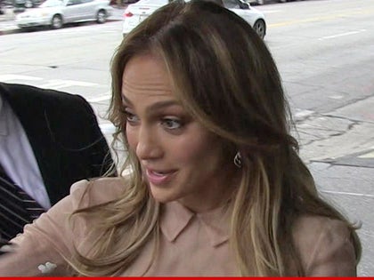 0608-jennifer-lopez-tmz-01