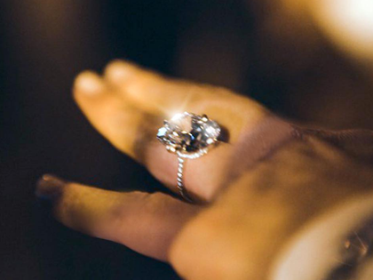 kim kardashian rings photos09