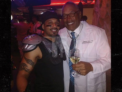 1101-oj-simpson-halloween-tmz-01