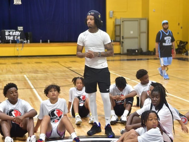 21 Savage and Flau'jae Johnson Host Youth Basketball Camp For Father's Day