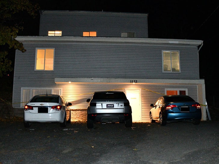 Outside Kohberger's Murder House -- Exterior Shots