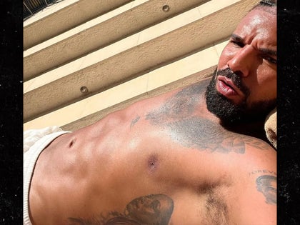 1020-Drake-Shirtless-PRIMARY