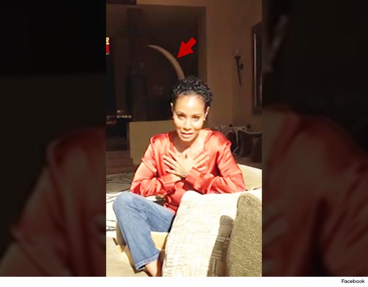 Jada Pinkett Smith -- That Tusk Behind Me Ain't Real :: 0120-jada-smith-facebook-4