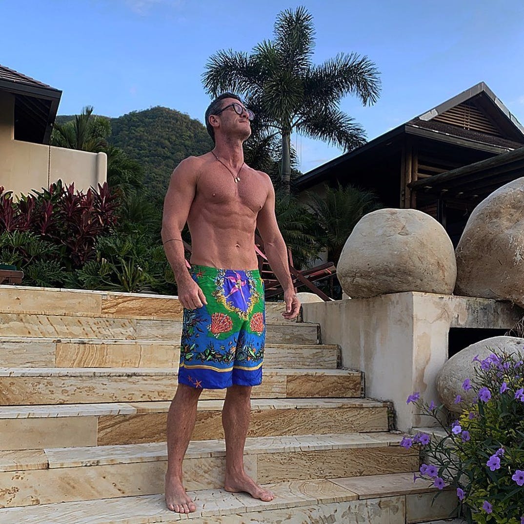 0415 Luke Evans Shirtless Shots 4