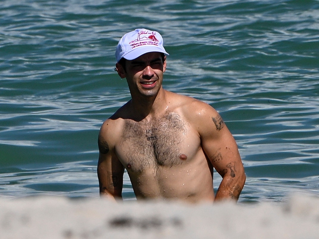 Joe Jonas Tattoos In Miami 
 5