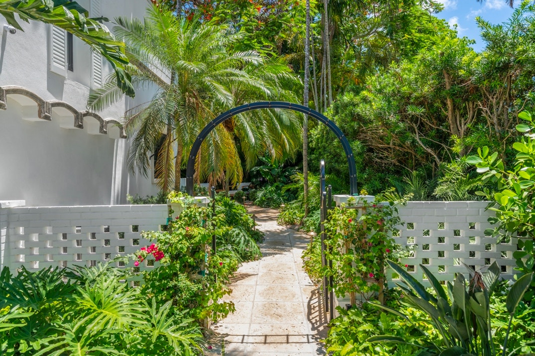 0622 Josh Flagg Miami Home 61