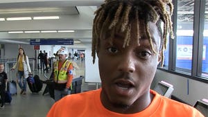 Rapper Juice WRLD Clowns Houston Cop Busted for Taking Booty Pic