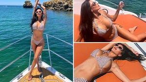 Nicole Scherzinger Boat Babe Sailing Through Portugal