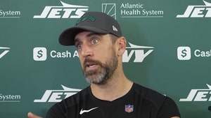 121224-aaron-rodgers-primary