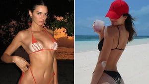 1103-Kendall-Jenner-Hot-Bikini-Shots-PRIMARY