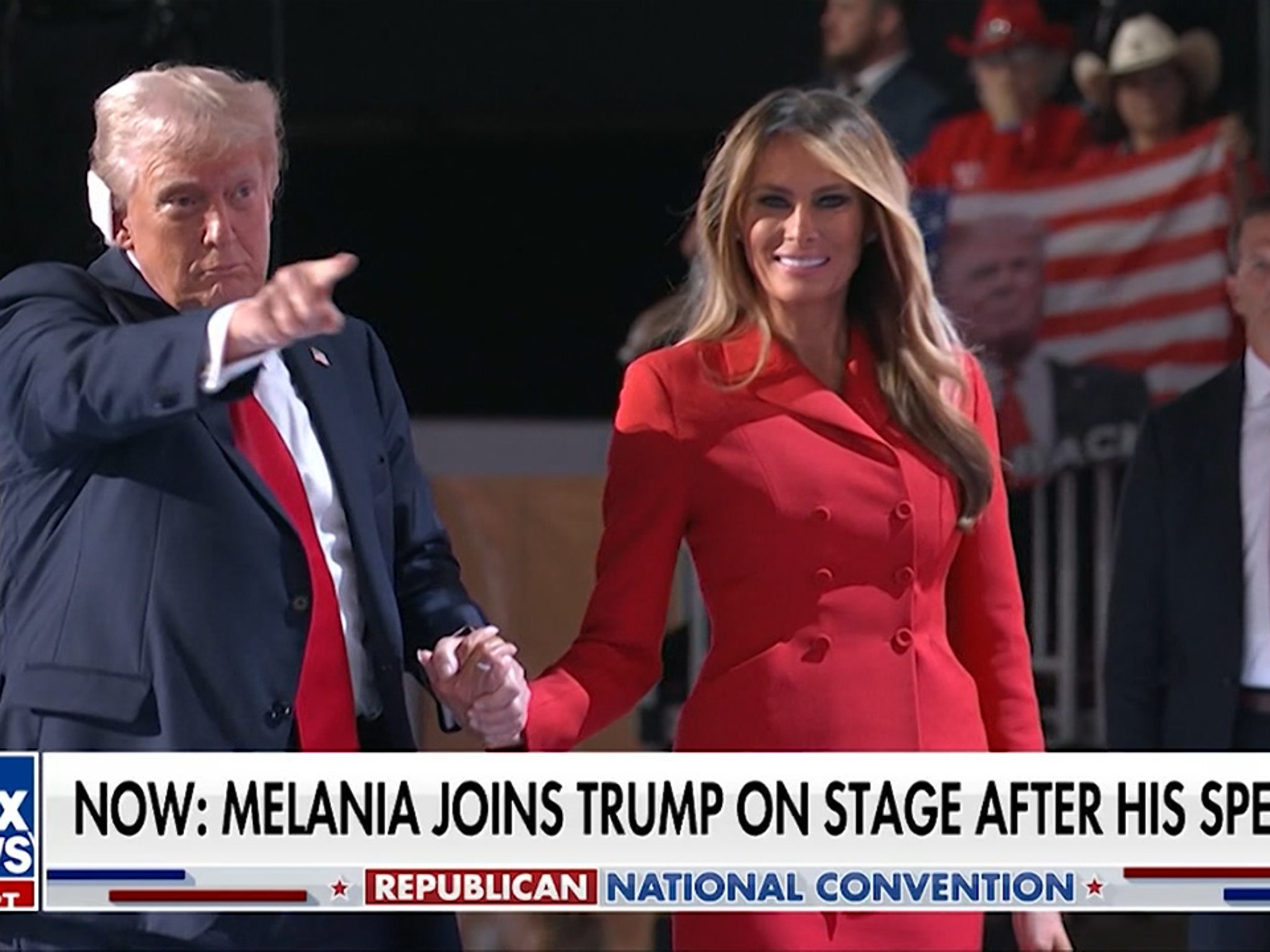 Melania Trump Kisses Donald After RNC Speech, Actually Holds His Hand