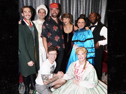 main-travis-kelce-taylor-swift-oh-mary-getty-1