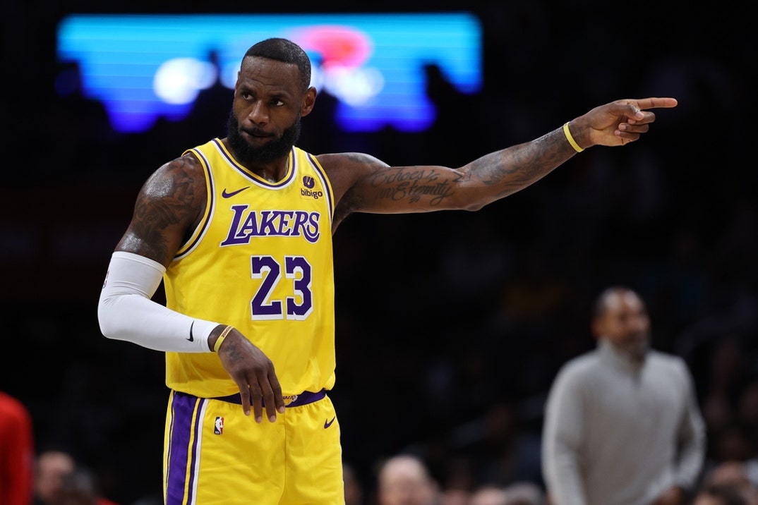LeBron James On The Lakers 2024 Photos 
Jason Tartick Social Shots photos 9