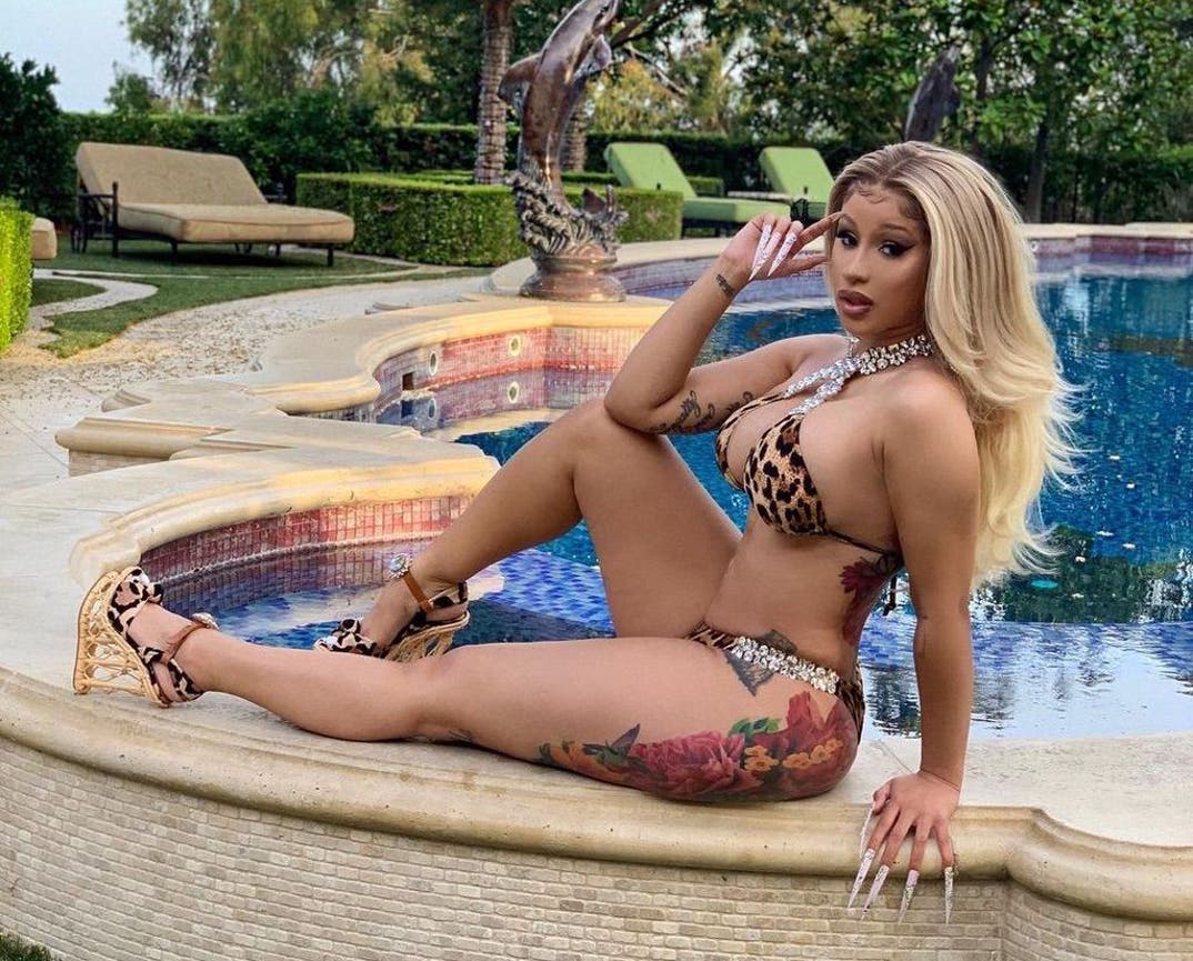 1011 Cardi B Hot Shots 6