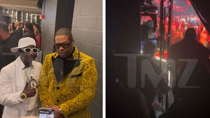 LL Cool J, Flavor Flav and Busta Rhymes Rapping Along Backstage at Grammys