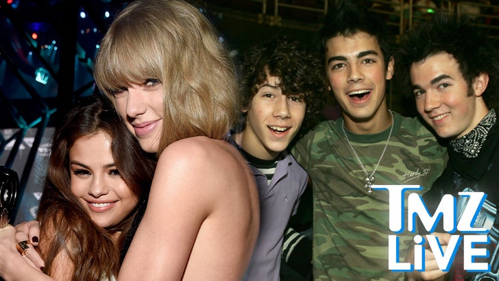 080725_tmz_live_selena_gomez_taylor_swift_jonas_brothers_kal