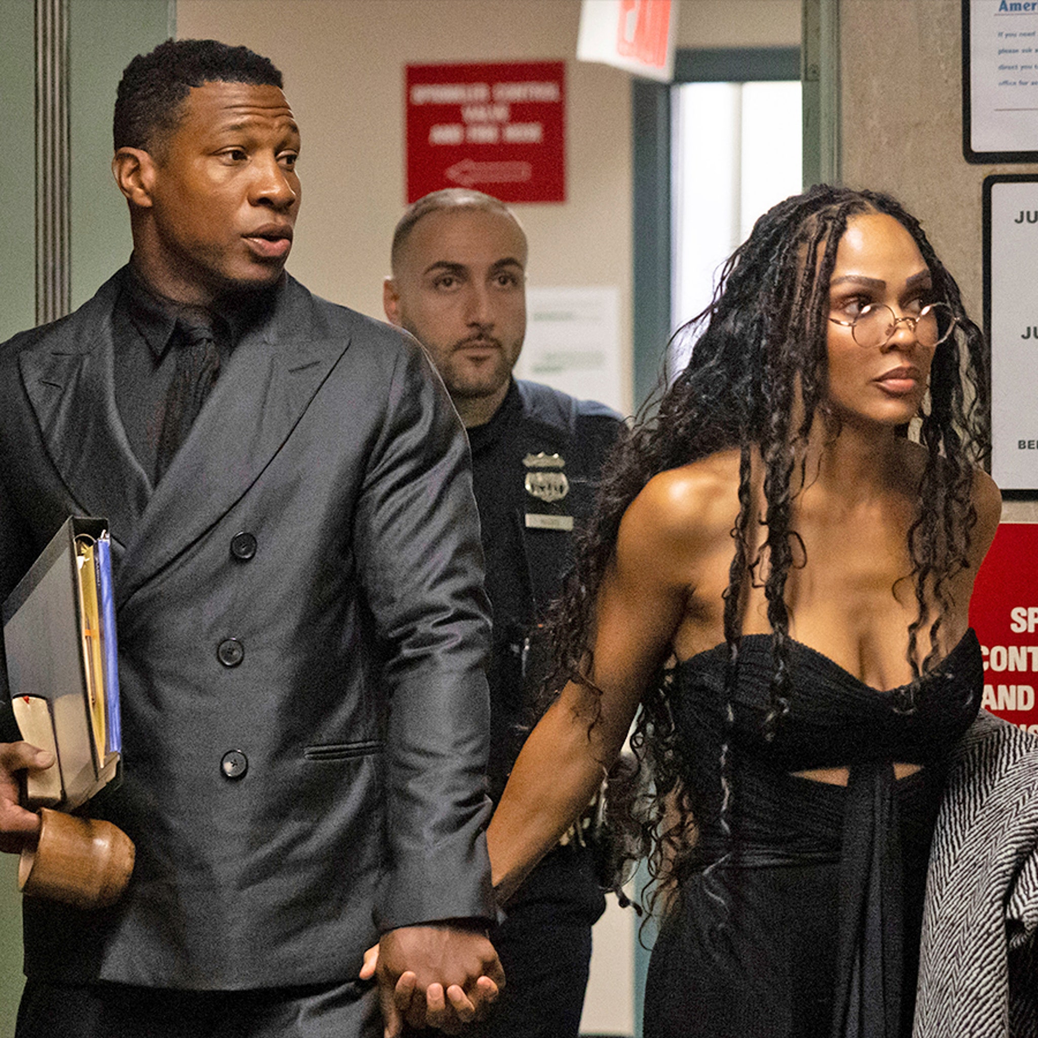 Jonathan Majors Arrives to Court Trial with Meagan Good for Opening  Statements