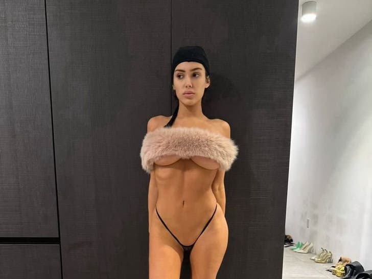 0102 Bianca Censori Hot Shots 1