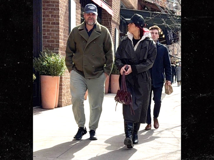 David-harbor-sub-backgrid-1