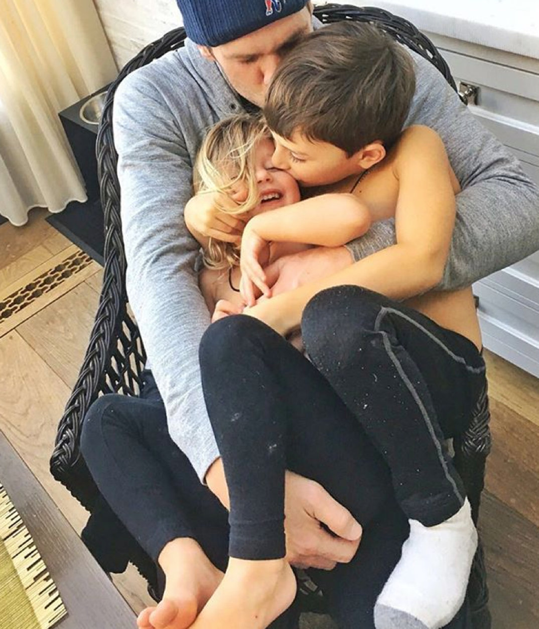 tom_brady_gisele_family-2_photos2