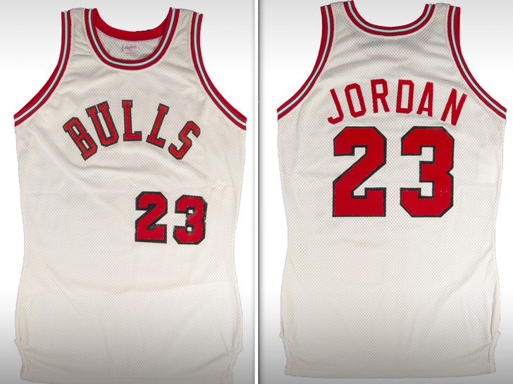 Rare Michael Jordan game-worn playoff jersey expected to sell for $500K