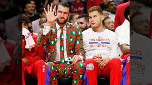 Clippers Spencer Hawes -- Rocks Amazing Hideous Xmas Suit ... Tribute to Craig Sager