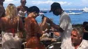Kylie Jenner Dancing With Travis Scott on Birthday Getaway