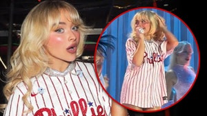 sabrina carpenter performing in phillies gear twitter insta 1