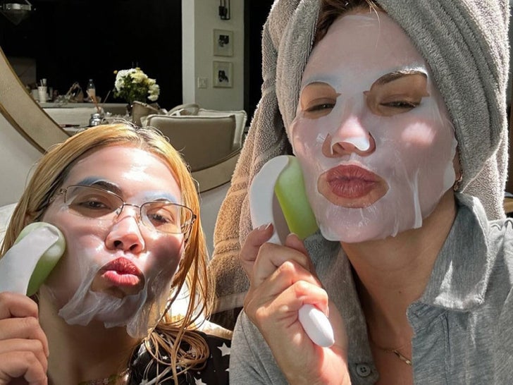 0811-self-care-beauty-masks-sub1_720