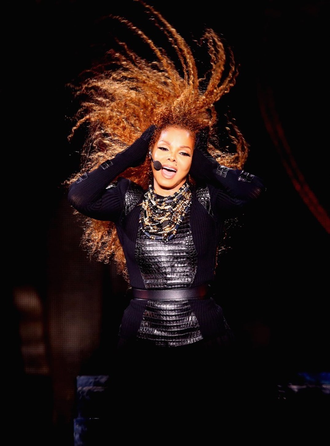 Janet Jackson Performance photos-09