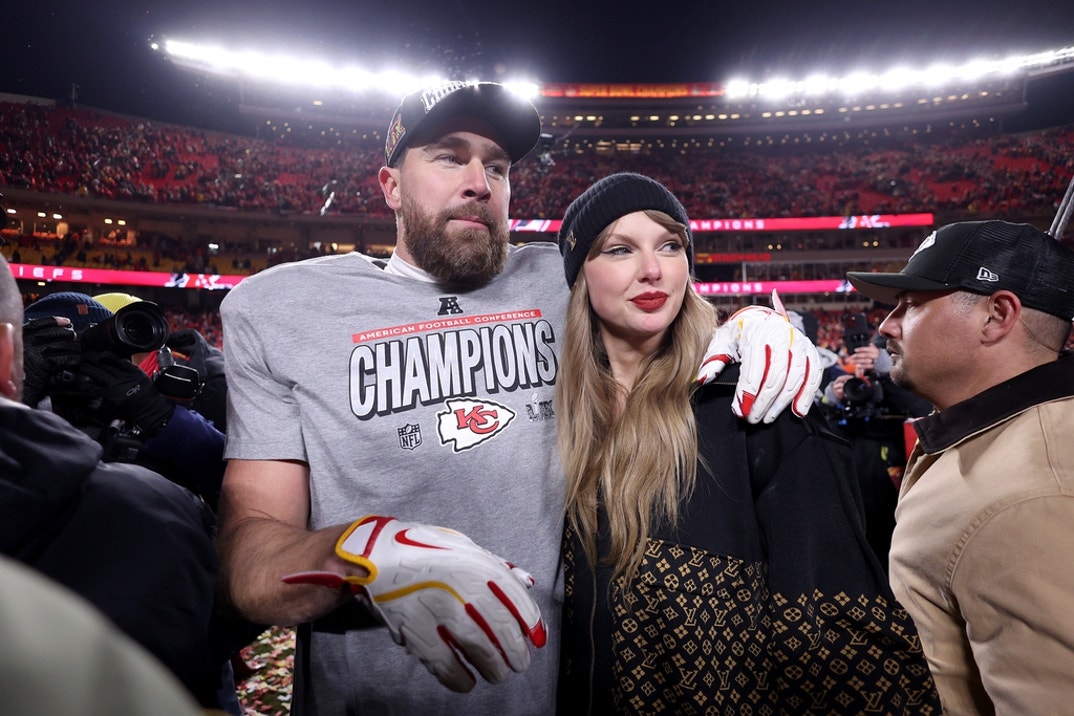 Taylor Swift Travis Kelce Together 1