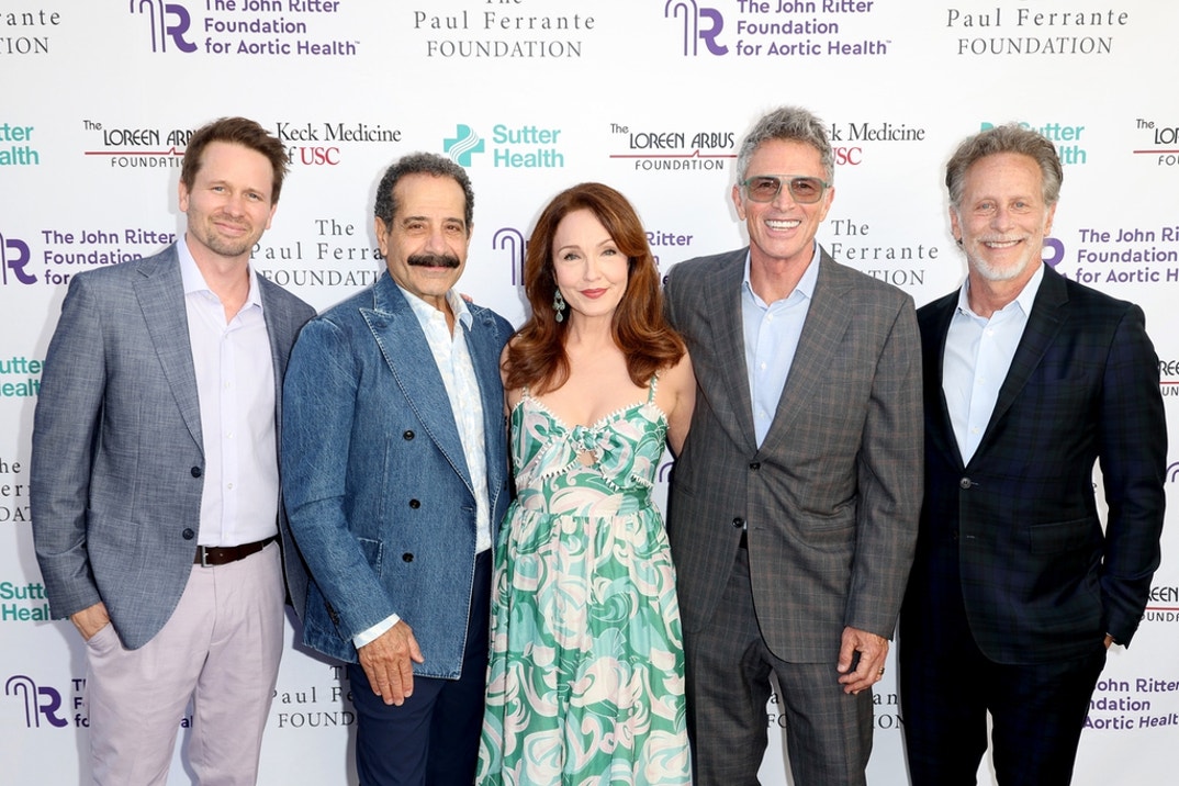 Tyler Ritter, Tony Shalhoub, Amy Yasbeck, Tim Daly, and Steven Weber