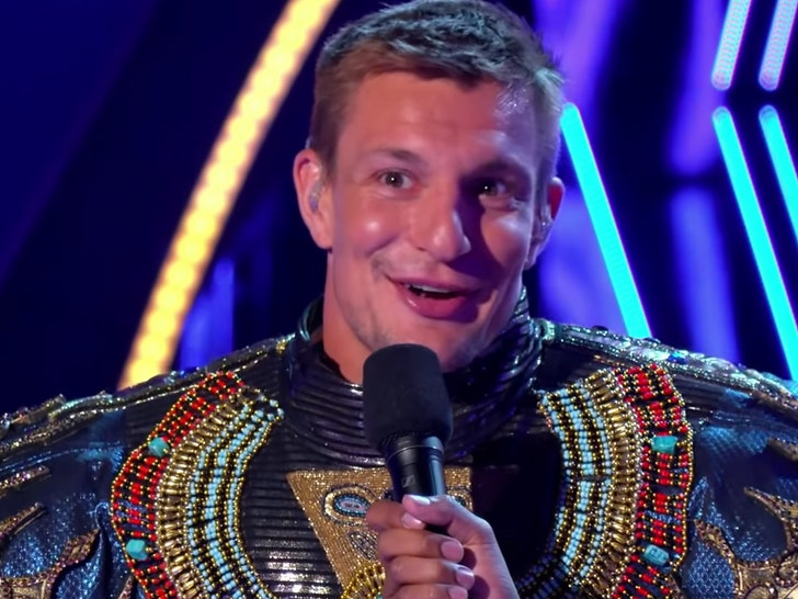 0402 rob gronkowski masked singer