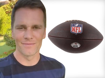 0314-tom brady football