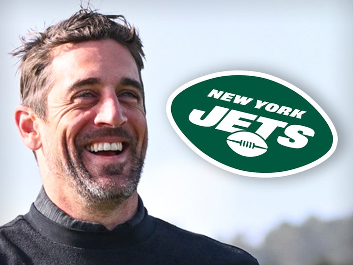 Finally, Packers complete trade to send QB Aaron Rodgers to Jets