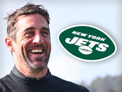 Aaron Rodgers Shops For Healing Crystals As Packers-Jets Trade Remains In  Limbo