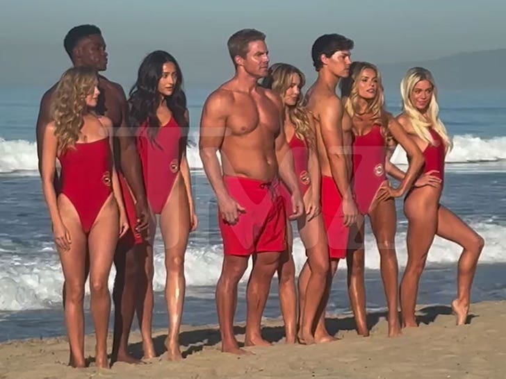 031826_baywatch_cast_primary