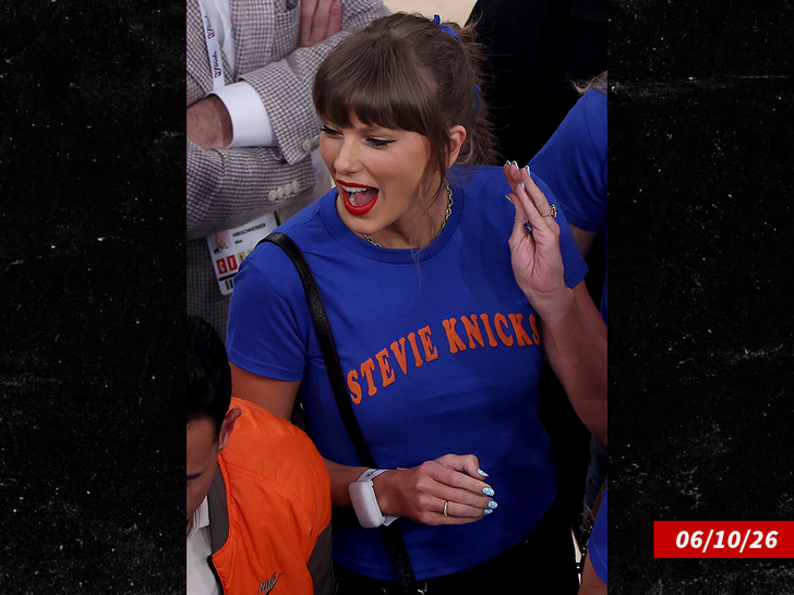 sub taylor swift knicks getty swipe 2