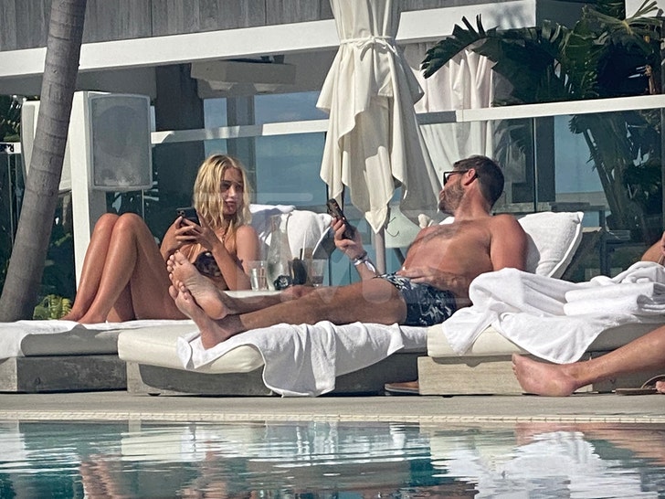 Jay Cutler on Vacation - The Hollywood Gossip