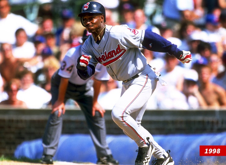 Former MLB star Kenny Lofton faces lawsuit from ex-employee over