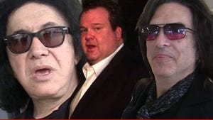 Eric Stonestreet Beefs with Kiss Over Perceived Mom Diss