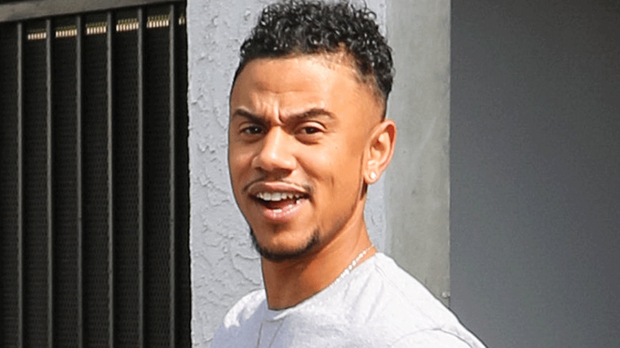 Lil Fizz denies being a person in viral nude video