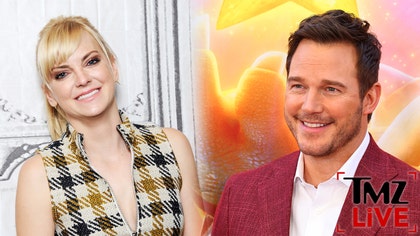 061225_tmz_live_pratt_faris_kal