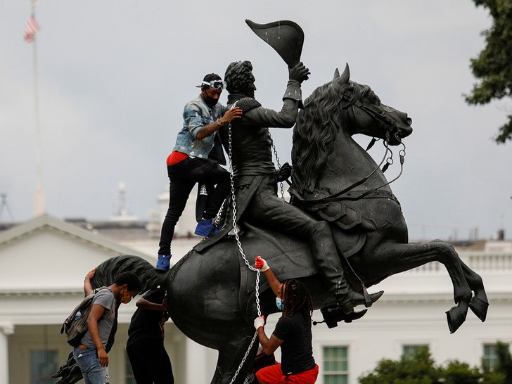 0622-andrew-jackson-statue-reuters